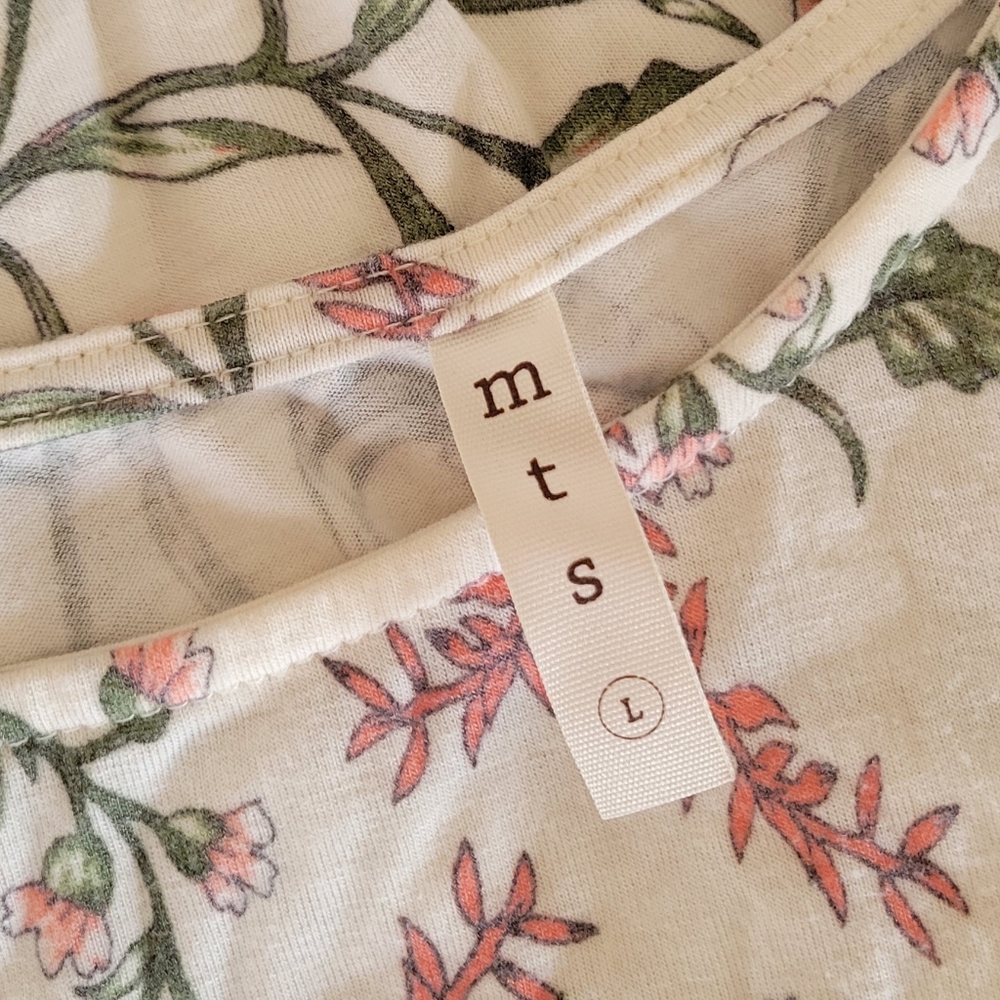 Shirt - Picture 3 of 3